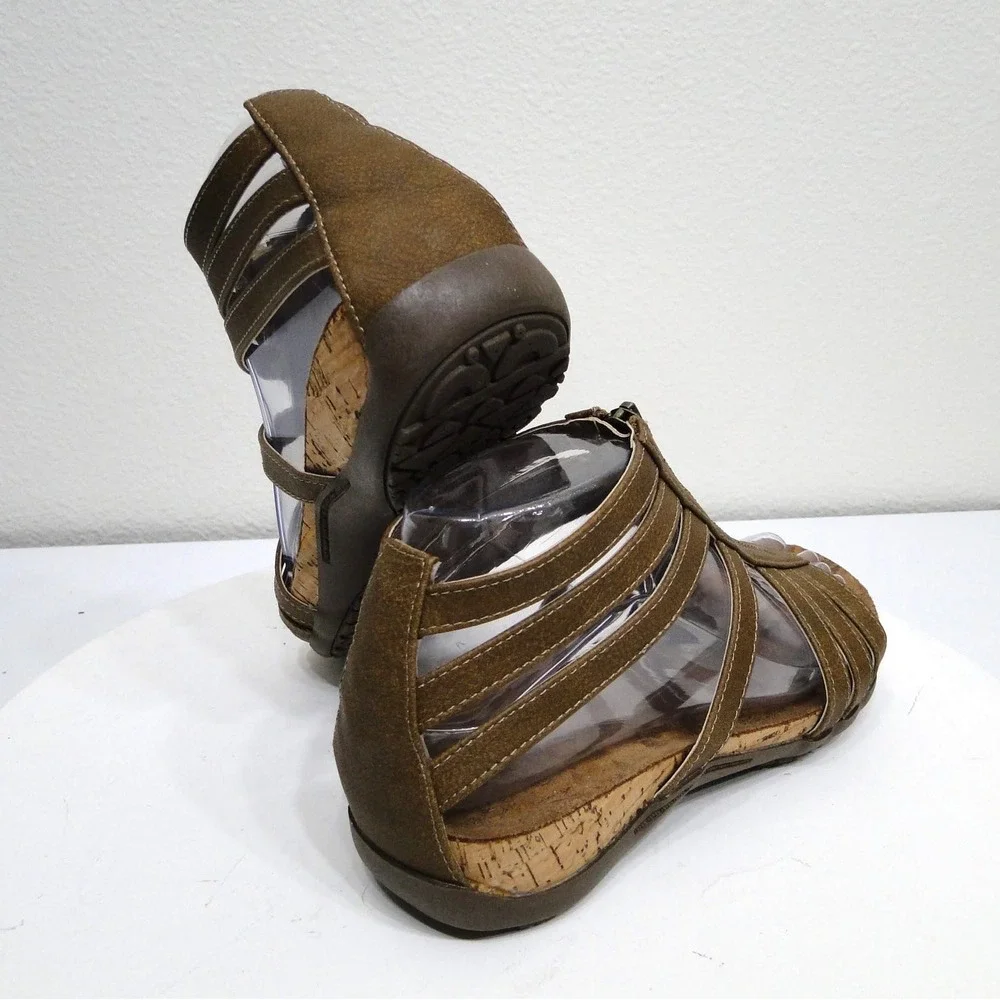 Bearpaw Womens Strappy Gladiator Cork Wedge Sandals Brown Front Zip 02996-00 6W